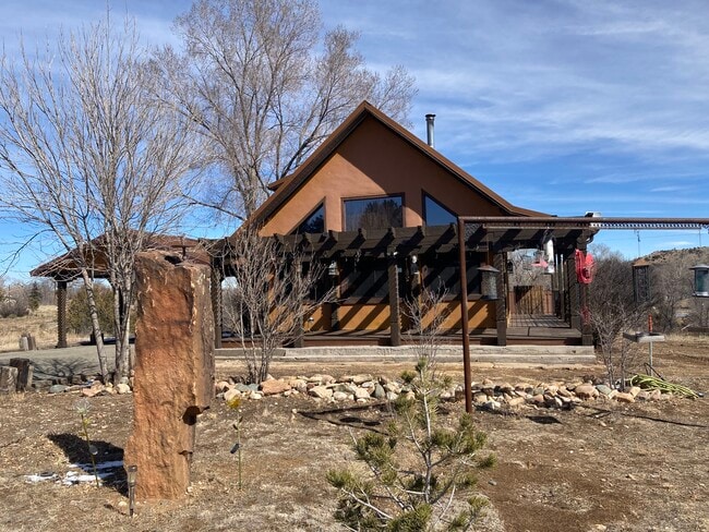 Primary Photo - 72 El Llano Rd