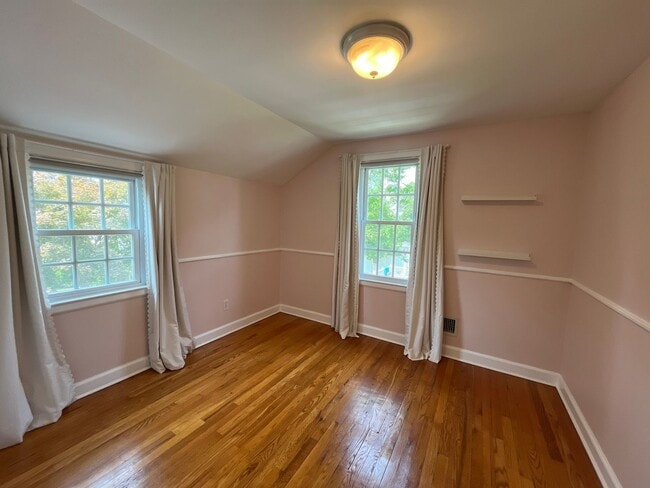 Building Photo - North Haven Single Family