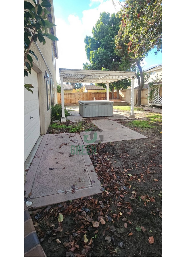 Building Photo - Spacious 4 Bedroom in Manteca!!! Ready