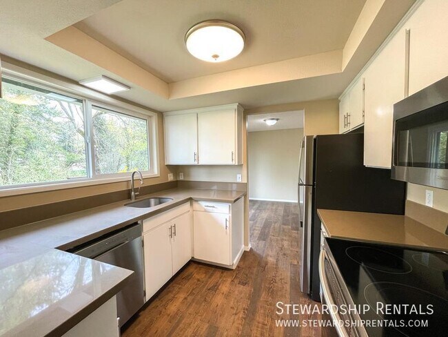 Building Photo - 3620 SE 36th Cir