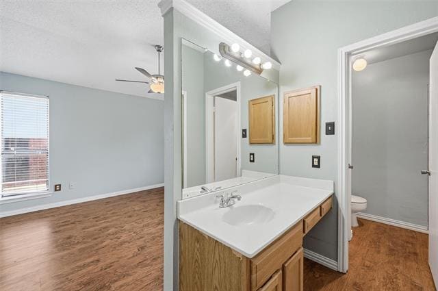 Building Photo - 2425 Oakmont Dr