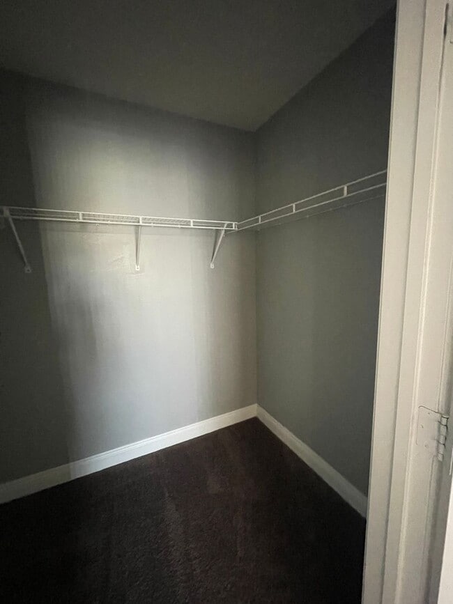 Building Photo - Cozy Condo