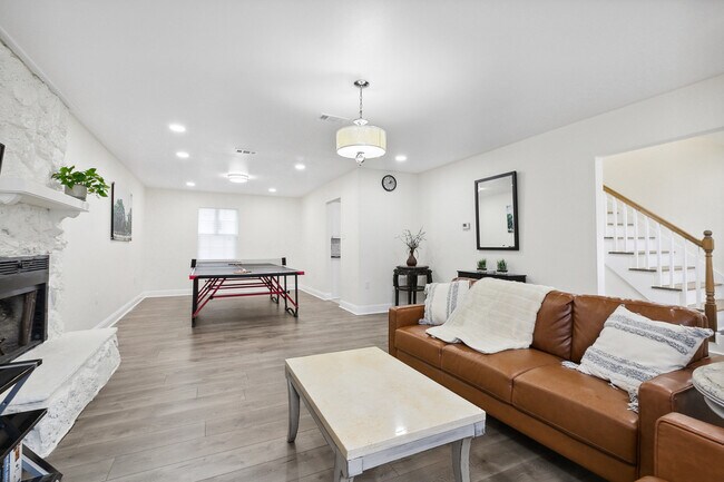 Building Photo - 6020 Curran Blvd