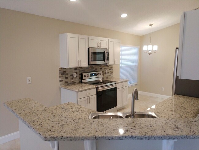 Building Photo - 3 Bed 2 Bath Lake Mary Home and Schools - ...