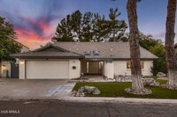 Building Photo - 1305 E Steamboat Bend Dr