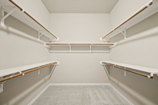 Building Photo - 1915 Stable Stone Ln