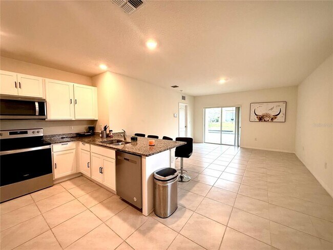 Building Photo - 2255 Tay Wes Dr