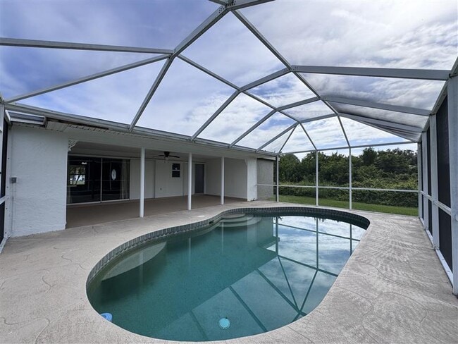 Building Photo - 3445 Sarto Ln