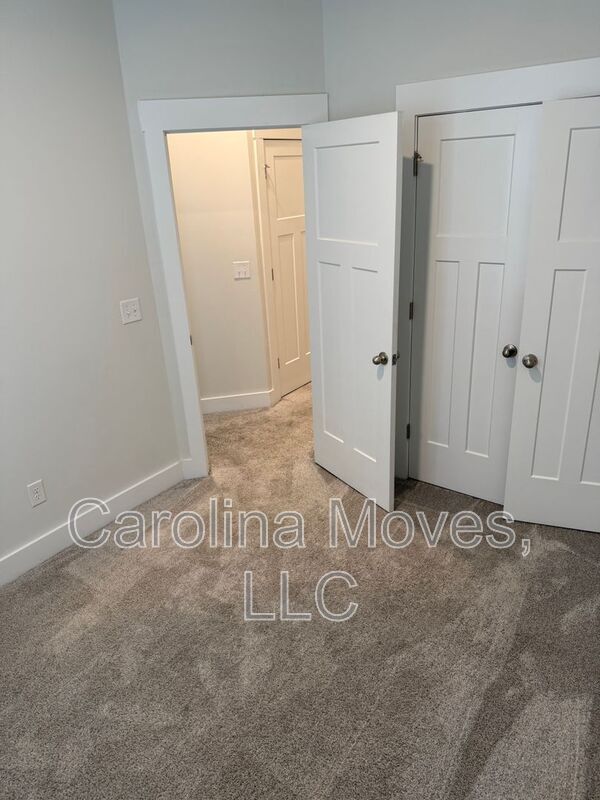 Building Photo - 57 Millside Cir