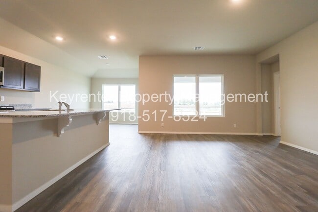 Building Photo - New Construction with Pond View! 4 Bed 2 Bath Broken Arrow