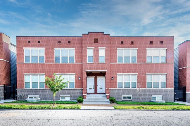 Building Photo - GRADUATE STUDENTS!! 2 Bed 2 Bath Near SSM Cardinal Glennon, St. Louis University