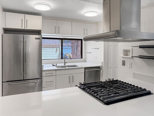 Primary Photo - Beautifully Remodeled 3BD/2.5BA Spacious T...