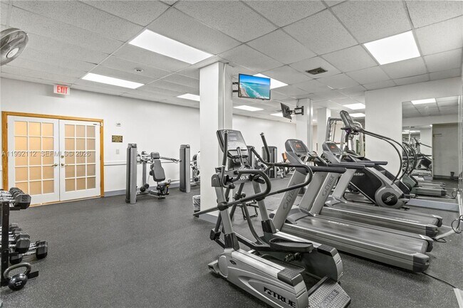 Building Photo - 3800 S Ocean Dr