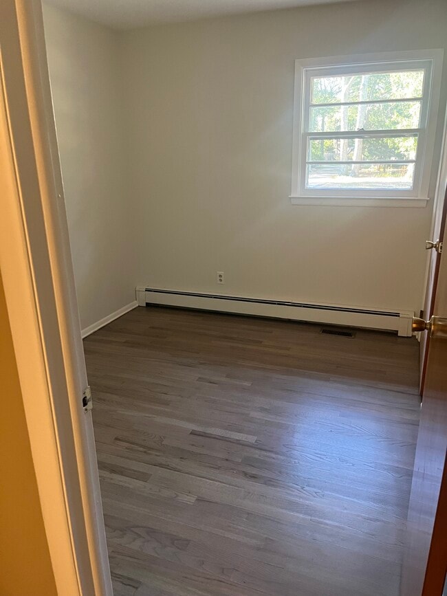 Building Photo - 60 Haines St