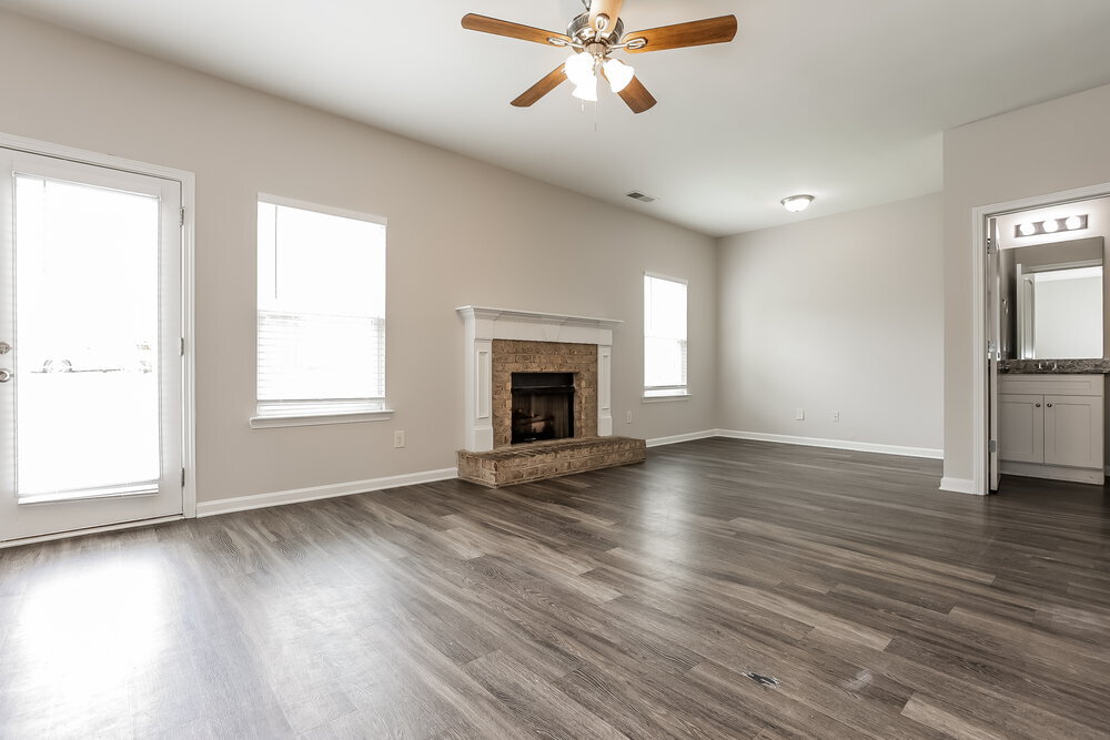 Building Photo - 326 Crescent Woode Dr