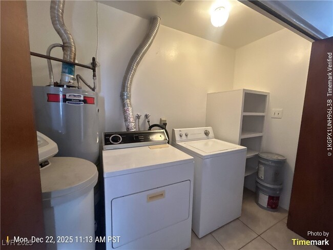 Building Photo - 5309 Longridge Ave