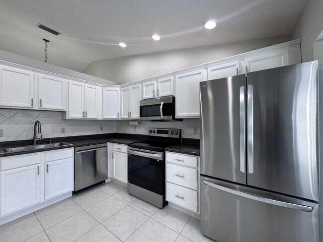 Building Photo - 4128 Corydon Ave