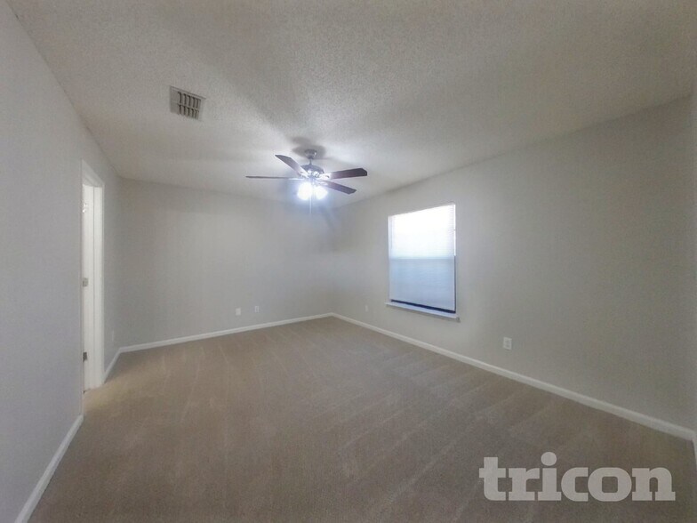 Building Photo - 83151 St Mark Dr