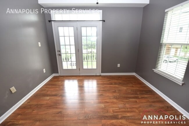Building Photo - 1202 Chadwell Ct