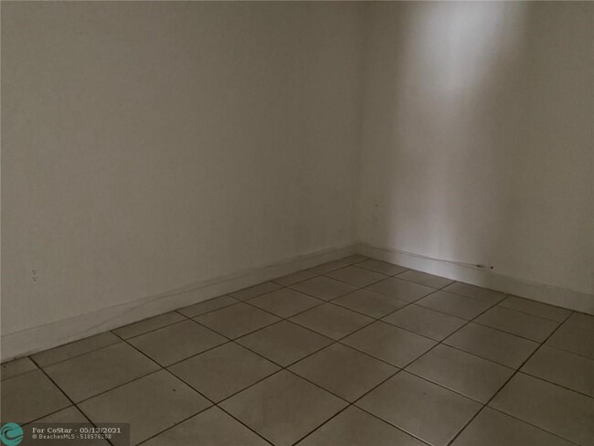 Building Photo - 21478 NW 40th Cir Ct