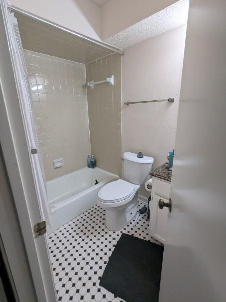 Building Photo - 505 Bellevue Pl