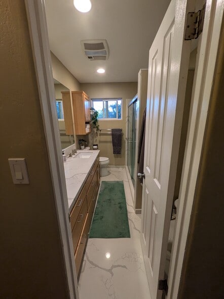 Building Photo - 4245 Del Monte Ave