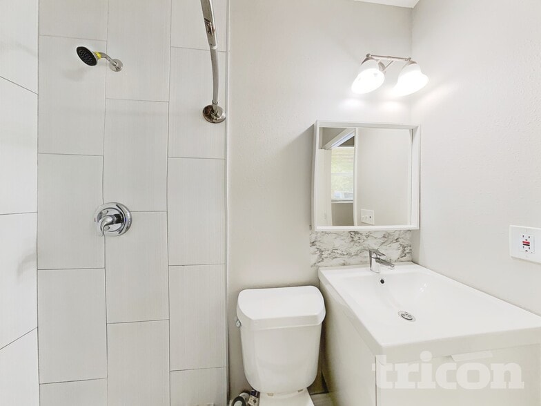 Building Photo - 3528 Libby Loop