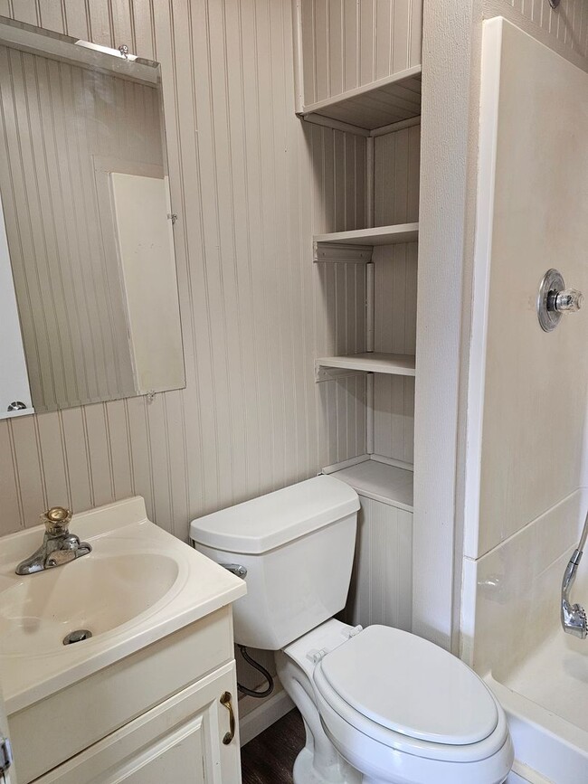 Building Photo - 2 Bed 1 Bath Single Family Home in Wisconsin Rapids