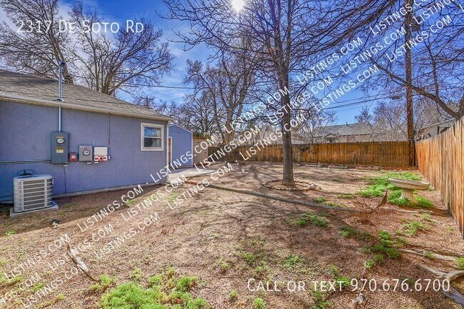 Building Photo - 2317 De Soto Rd