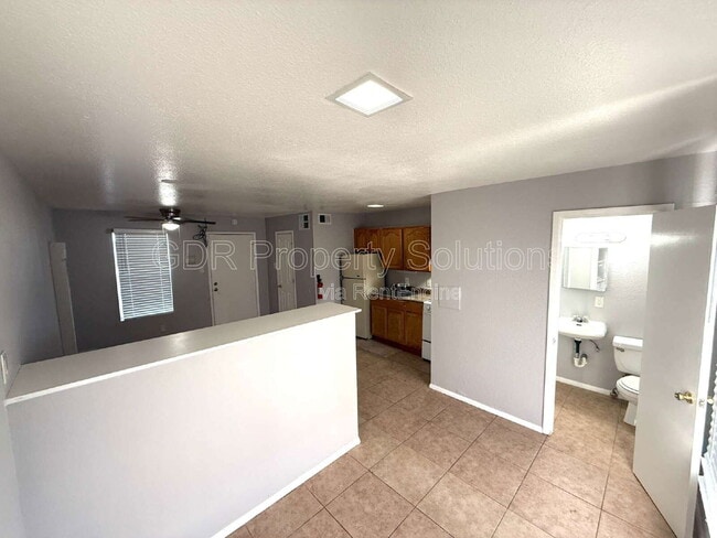 Building Photo - 401 14th St NW