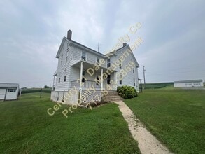 Building Photo - 4 BR Home in Red Lion School District