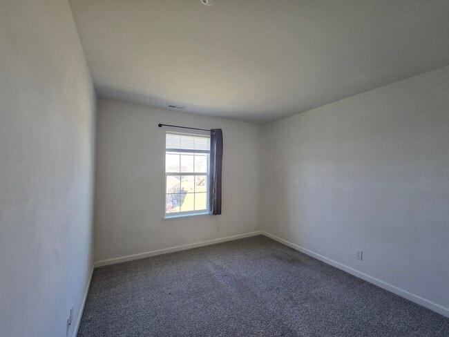 Building Photo - 7106 Country Club Hills Dr