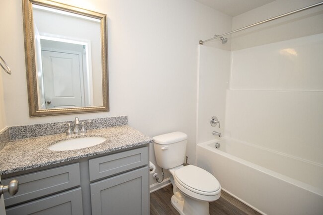 Building Photo - 410 Middlebury Ln