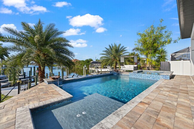 Building Photo - 3611 Gulfstream Pkwy