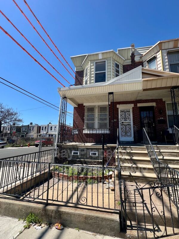 Building Photo - 1500 N Frazier St