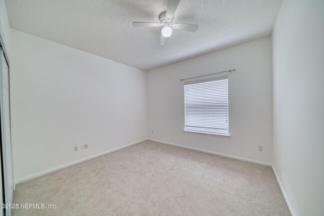Building Photo - 1440 S Burgandy Trail