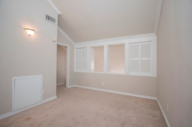 Building Photo - 1416 Hawthorne St