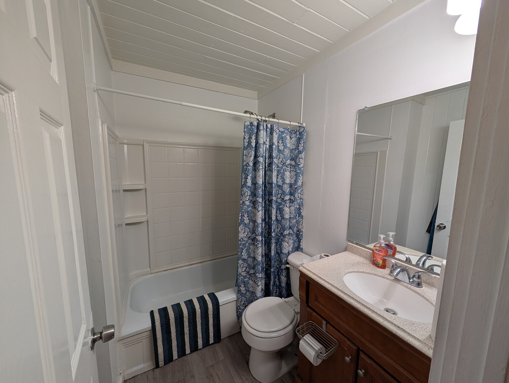 Building Photo - 18120 River Timber Dr