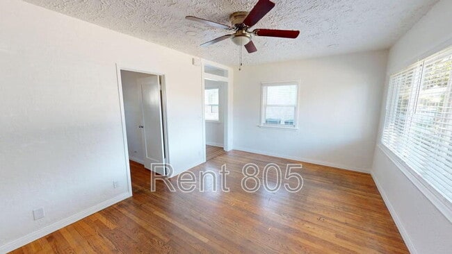 Building Photo - 45 Barry Dr