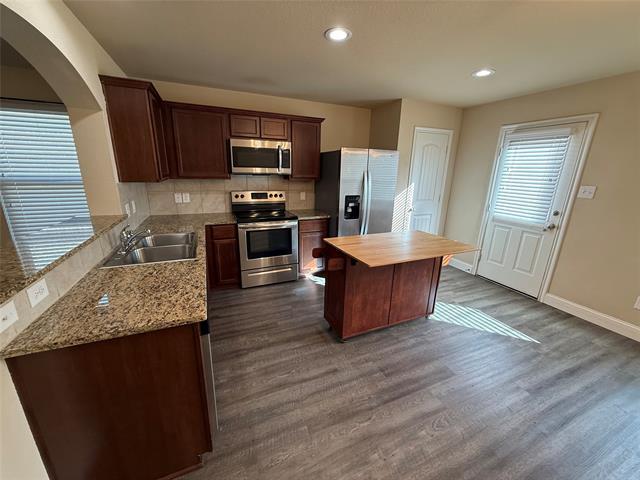 Building Photo - 1052 Decker Dr