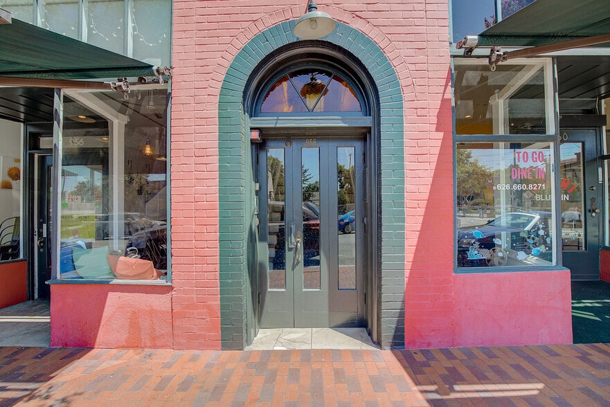 Building Photo - 958 Mission St