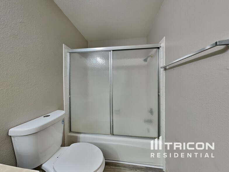 Building Photo - 2878 Goldy Way