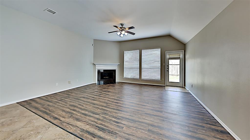 Living Room - 5623 Wagon Wheel Ln