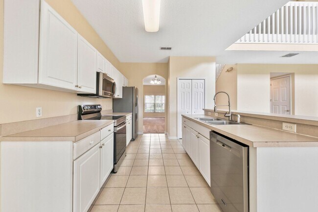 Building Photo - House for rent