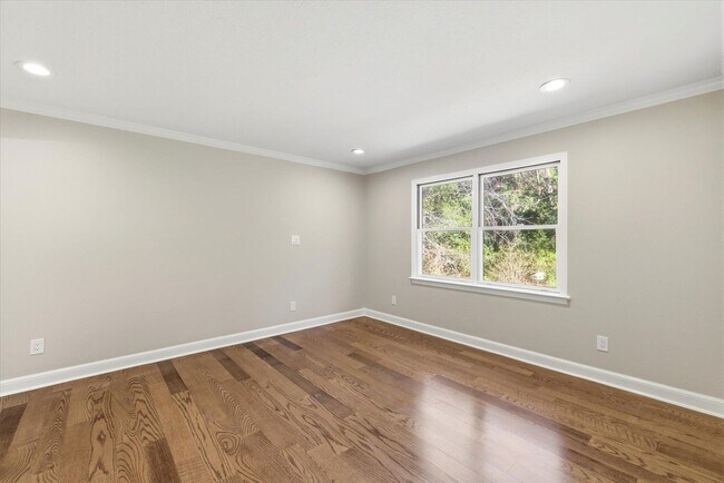 Building Photo - 602 Middlebrooks Cir