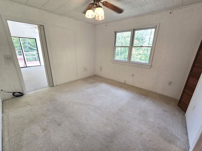 Building Photo - Cozy 2bd / 2ba Home Linville Land Harbor