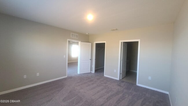 Building Photo - 542 Armoyan Wy