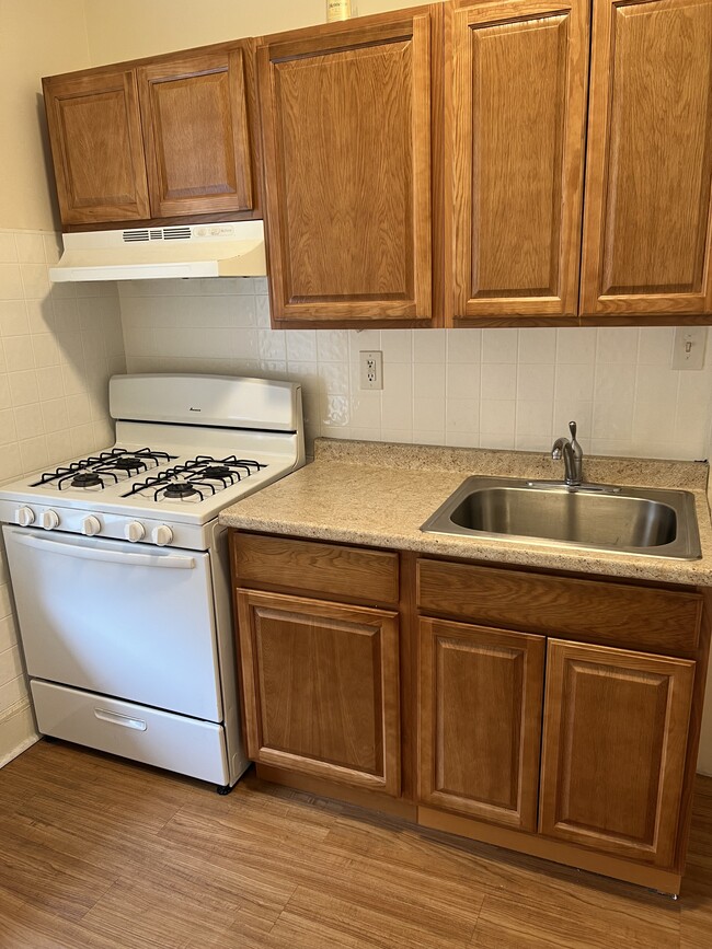 Primary Photo - 101 Wilson Ave