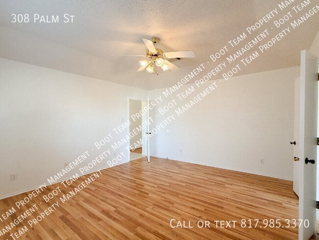 Building Photo - 308 Palm St