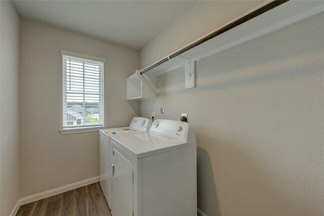 Building Photo - 13856 Goldeye Dr